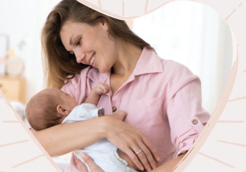 Uśmiechnięta kobieta trzyma w ramionach niemowlę. Poniżej tytuł: Bezpieczne przywiązanie jako klucz do zdrowienia zranionego dziecka